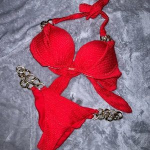 Beach bunny Tatum bikini